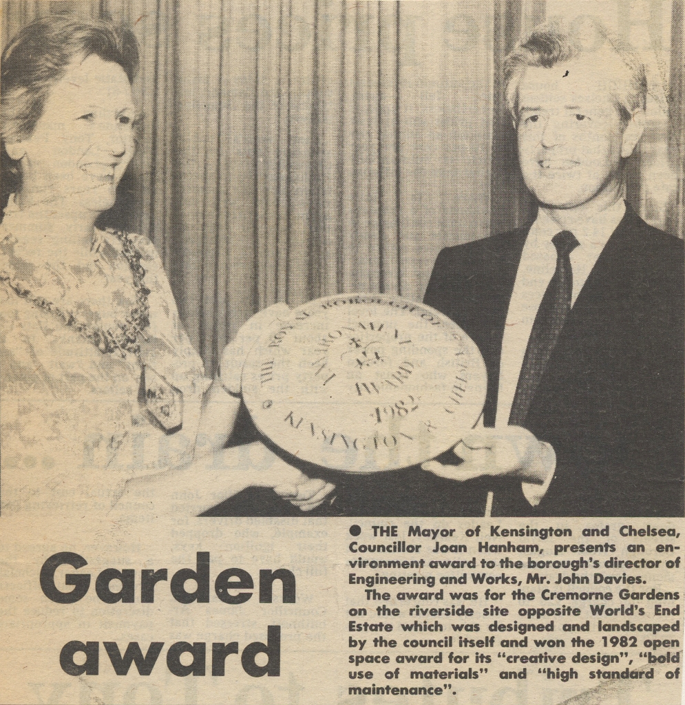 19830715 MAYOR JOAN HANHAM ENVIRONMENT AWARD CN.jpg